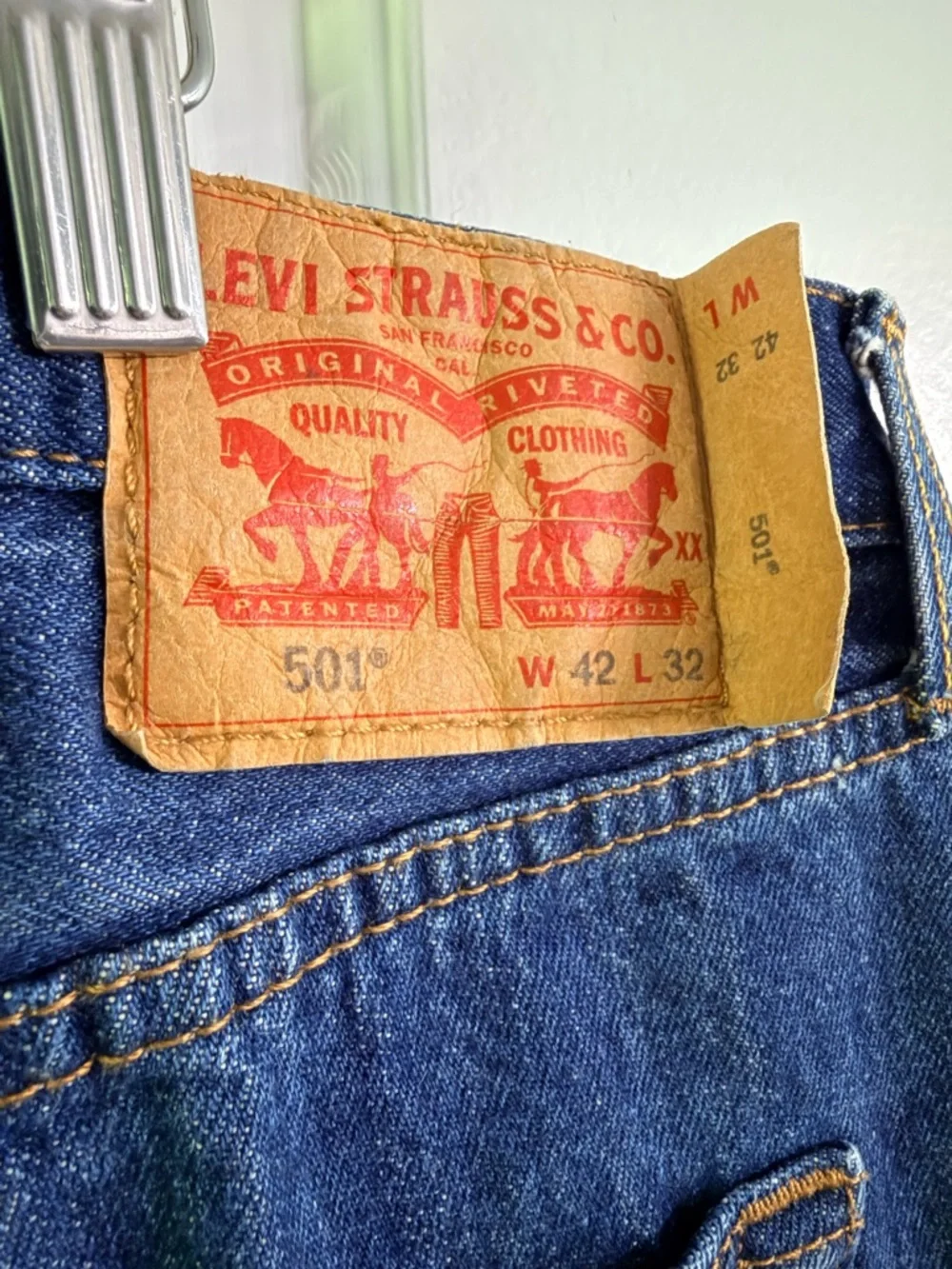 Levi’s 501 Original Fit Button Fly Jeans Men’s 42x32 100% Cotton New without tag